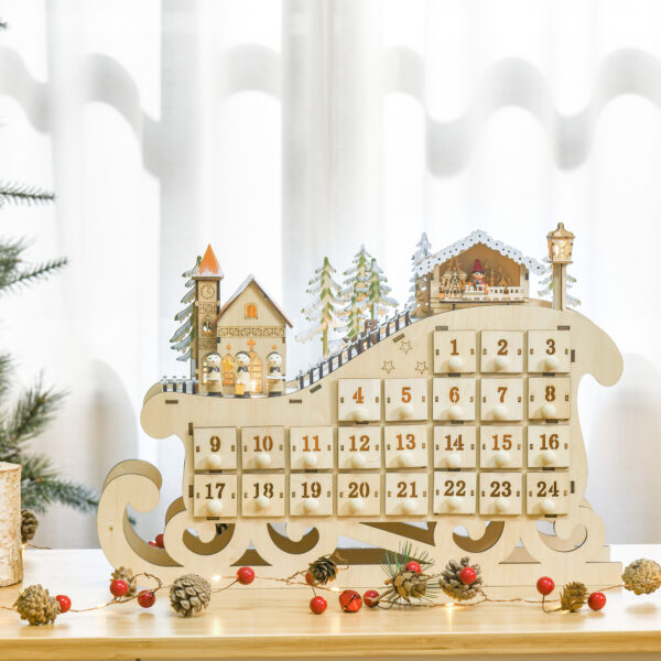 Calendario dell'Avvento in Legno a Forma di Slitta con 24 Cassetti Decorazioni e Luci a LED, 45x10x31cm - Legno