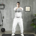 Kettlebell 10kg in PVC e Sabbia Metallica per Allenamento Spalle e Bicipiti, 22x22x29 cm, Grigio