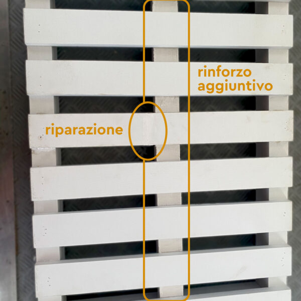 Set 3 Pezzi Tavolo Pieghevole da Cucina e 2 Sgabelli Salvaspazio - Bianco e Legno